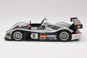 Audi R8R LMP #8 F. Biela / E. Pirro / D. Theys 24 Hours of Le Mans 1999 Maisto 1:18 538881 Metall — Bild 4 von 8