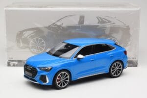 Audi RS Q3 F3 Sportback Blau Minichamps 1:18 155018101 Metall — Bild 6 von 6