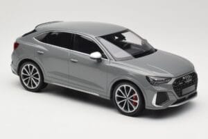 Audi RS Q3 F3 Sportback Grau Minichamps 1:18 155018100 Metall — Bild 4 von 6