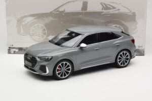 Audi RS Q3 F3 Sportback Grau Minichamps 1:18 155018100 Metall — Bild 6 von 6