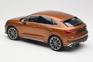 Audi RS Q3 Sportback 8U Brown Metallic Minichamps 1:18 155018104 Metall — Bild 5 von 6