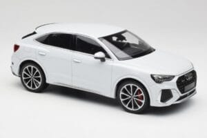 Audi RS Q3 F3 Sportback Glacier White Metallic Minichamps 1:18 155018105 Metall — Bild 4 von 6