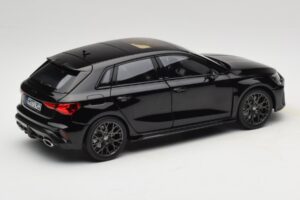 Audi RS3 8Y Sportback Myth Black Norev 1:18 188388 Metall — Bild 3 von 8