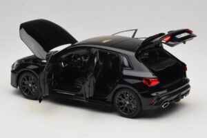 Audi RS3 8Y Sportback Myth Black Norev 1:18 188388 Metall — Bild 5 von 8