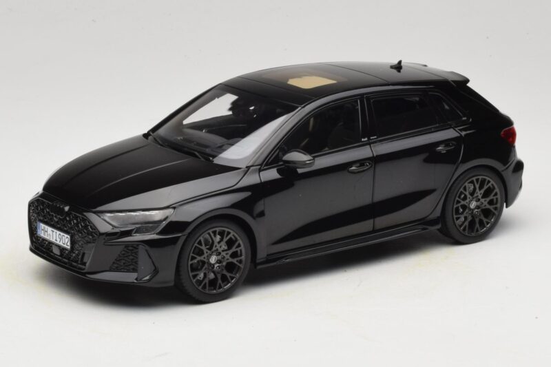 Audi RS3 8Y Sportback Myth Black Norev 1:18 188388 Metall