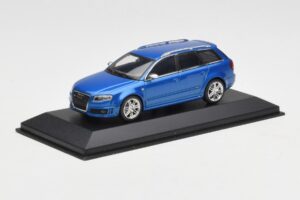 Audi RS4 B7 Avant Blue Metallic Minichamps 1:43 AUDI010 Metall — Bild 2 von 4
