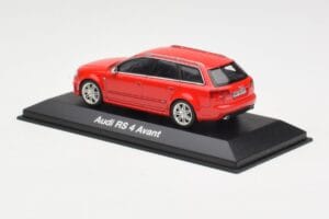 Audi RS4 B7 Avant Rot Minichamps 1:43 5010509213 Metall — Bild 3 von 4
