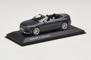 Audi RS5 B8 Cabriolet Daytona Gray Minichamps 1:43 5011215323 Metall — Bild 2 von 4