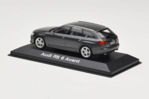 Audi RS6 C5 Avant Daytona Grey Minichamps 1:43 5010710233 Metall — Bild 3 von 4