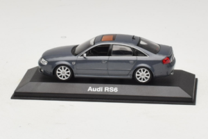 Audi RS6 C5 Grau Minichamps 1:43 20000001217001 Metall