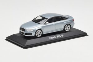 Audi RS6 C6 Monza Silver Minichamps 1:43 5010810113 Metall — Bild 2 von 4