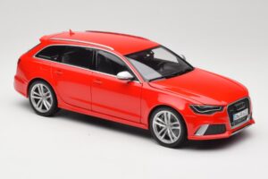 Audi RS6 C7 Avant Rot Minichamps 1:18 110012011 Metall — Bild 6 von 8