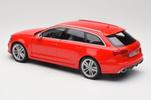 Audi RS6 C7 Avant Rot Minichamps 1:18 110012011 Metall — Bild 7 von 8