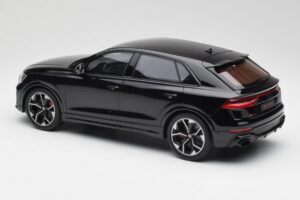 Audi RSQ8 Night Schwarz GT Spirit 1:18 GT305 Resin — Bild 5 von 6