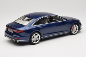 Audi S8 D5 Blau GT Spirit 1:18 GT313 Resin — Bild 2 von 6