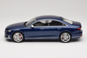 Audi S8 D5 Blau GT Spirit 1:18 GT313 Resin — Bild 3 von 6