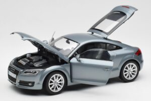 Audi TT 8J Kondorgrau Minichamps 1:18 5010500415 Metall — Bild 2 von 8