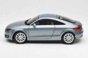 Audi TT 8J Kondorgrau Minichamps 1:18 5010500415 Metall — Bild 4 von 8