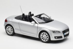 Audi TT 8J Roadster Lichtsilber Minichamps 1:18 5010500515 Metall — Bild 6 von 8