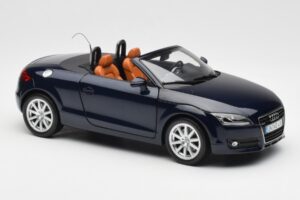 Audi TT 8J Roadster Tiefseeblau Minichamps 1:18 5010500525 Metall — Bild 6 von 8