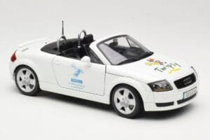 Audi TT 8N Cabriolet Weiß Maisto 1:18 56065 Metall — Bild 6 von 8