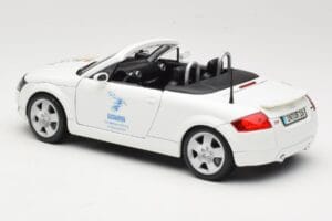 Audi TT 8N Cabriolet Weiß Maisto 1:18 56065 Metall — Bild 7 von 8