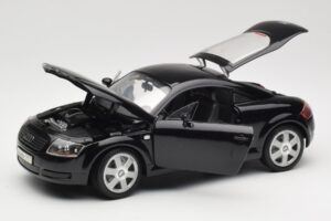 Audi TT 8N Schwarz Revell 1:18 08953 Metall — Bild 2 von 8