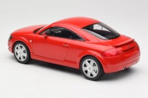 Audi TT 8N Rot Minichamps 1:18 155017022 Metall — Bild 5 von 6
