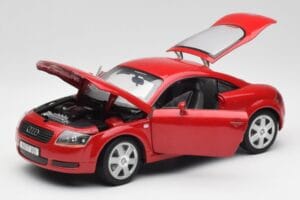 Audi TT 8N Coupe Rot Revell 1:18 89909092 Metall — Bild 2 von 8
