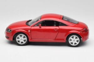 Audi TT 8N Coupe Rot Revell 1:18 89909092 Metall — Bild 4 von 8