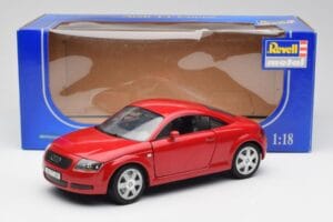 Audi TT 8N Coupe Rot Revell 1:18 89909092 Metall — Bild 8 von 8