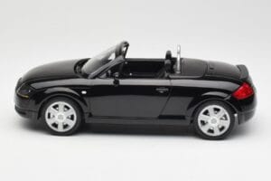 Audi TT 8N Roadster Black Metallic Minichamps 1:18 155017030 Metall — Bild 3 von 6