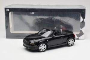 Audi TT 8N Roadster Black Metallic Minichamps 1:18 155017030 Metall — Bild 6 von 6