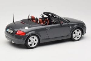 Audi TT 8N Roadster Grau Maisto 1:18 50346 Metall — Bild 3 von 8