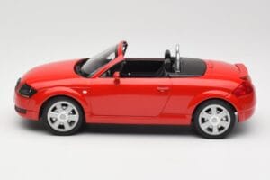 Audi TT 8N Roadster Rot Minichamps 1:18 155017032 Metall — Bild 3 von 6