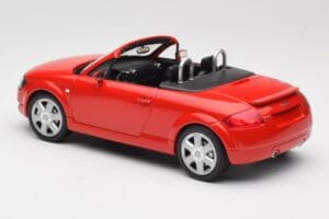 Audi TT 8N Roadster Rot Minichamps 1:18 155017032 Metall — Bild 5 von 6