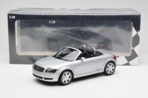 Audi TT 8N Roadster Silver Metallic Minichamps 1:18 155017031 Metall — Bild 6 von 6