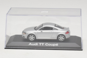 Audi TT 8N Silber Minichamps 1:43 5019800423 Metall — Bild 4 von 5