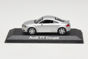 Audi TT 8N Silber Minichamps 1:43 5019800423 Metall