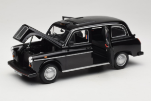 Austin FX4 London Taxi Schwarz Minichamps 1:18 180136000 Metall — Bild 2 von 8