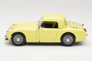 Austin-Healey Sprite Mk1 Gelb Revell 1:18 8835 Metall — Bild 4 von 8