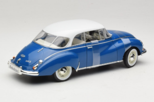 Auto Union 1000 S Coupe Blau Weiß Revell 1:18 08909 Metall — Bild 2 von 6