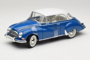 Auto Union 1000 S Coupe Blau Weiß Revell 1:18 08909 Metall