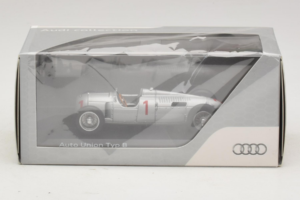 Auto Union Typ B #1 Silber Minichamps 1:43 5031300313 Metall — Bild 5 von 5