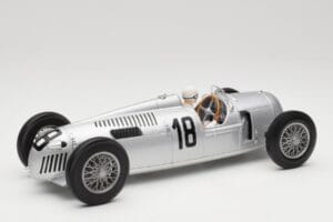 Auto Union Typ C #18 B. Rosemeyer Internationales Eifelrennen Nürburgring Winner 1936 Minichamps 1:18 155361018 Metall — Bild 2 von 6