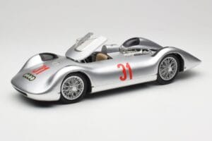Auto Union Typ C Stromlinie #31 B. Rosemeyer 1937 Silber Revell 1:18 08436 Metall — Bild 2 von 8