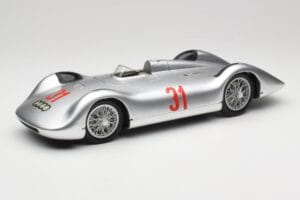 Auto Union Typ C Stromlinie #31 B. Rosemeyer 1937 Silber Revell 1:18 08436 Metall