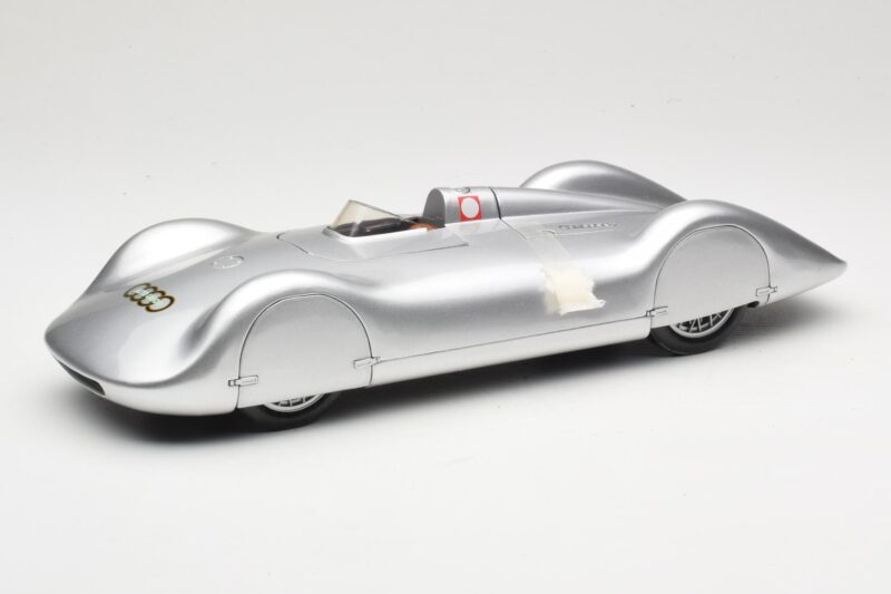 Auto Union Type C Streamliner #72 B. Rosemeyer World Record 1937 Revell 1:18 08420 Metall