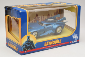 Batmobile DC Comics Corgi 1:24 77511 Metall — Bild 2 von 3