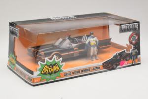 Batmobile Mit Batman-Figur Metals Diecast 1:24 98259 Metall — Bild 2 von 3